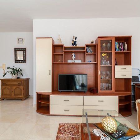Apartman Dildo Lägenhet Trogir Exteriör bild
