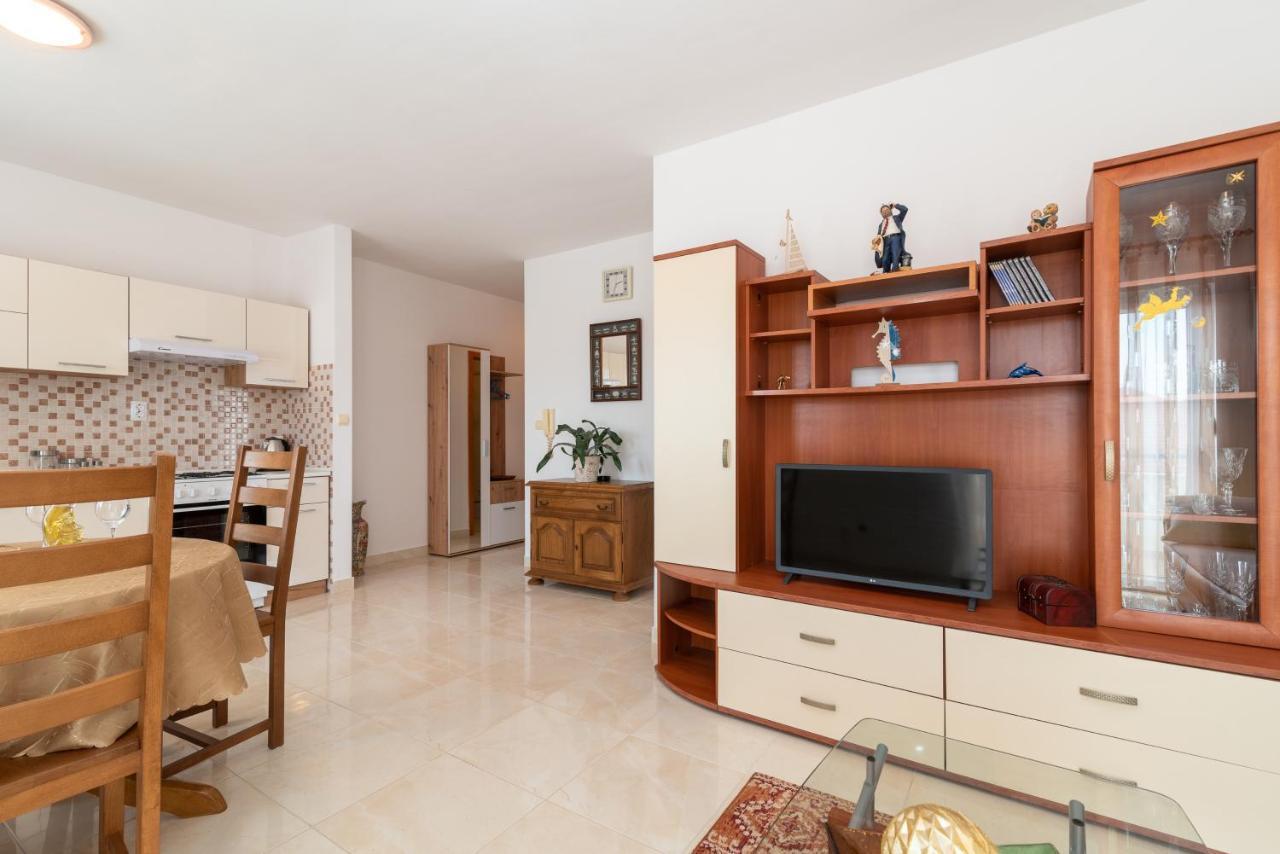 Apartman Dildo Lägenhet Trogir Exteriör bild